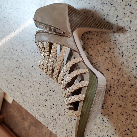 **Clearance** Madden Girl cage sandals - Picture 6 of 12